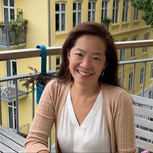 Meet your Posher, Pauline